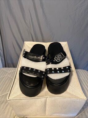 SHEIN Black Studded Platform Slide Sandals